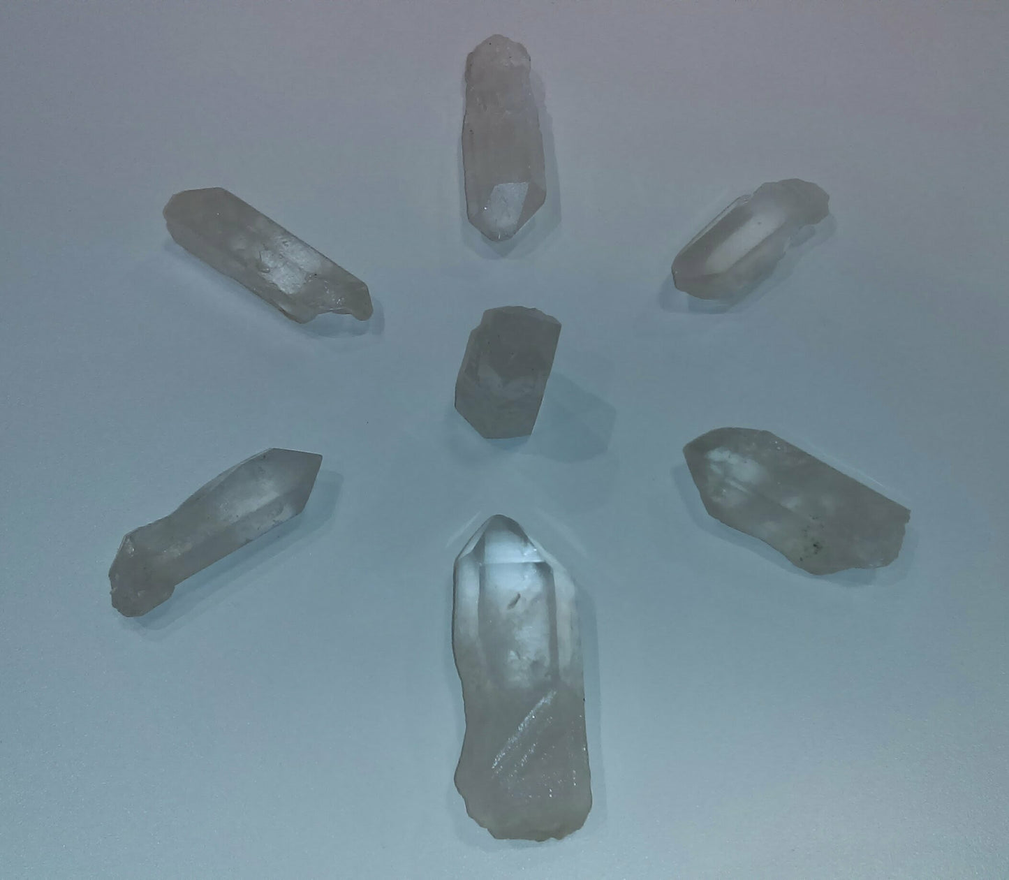 Online Psychic Reading, Crystal Ball, Archangel Cards, Aura Energy Scan.